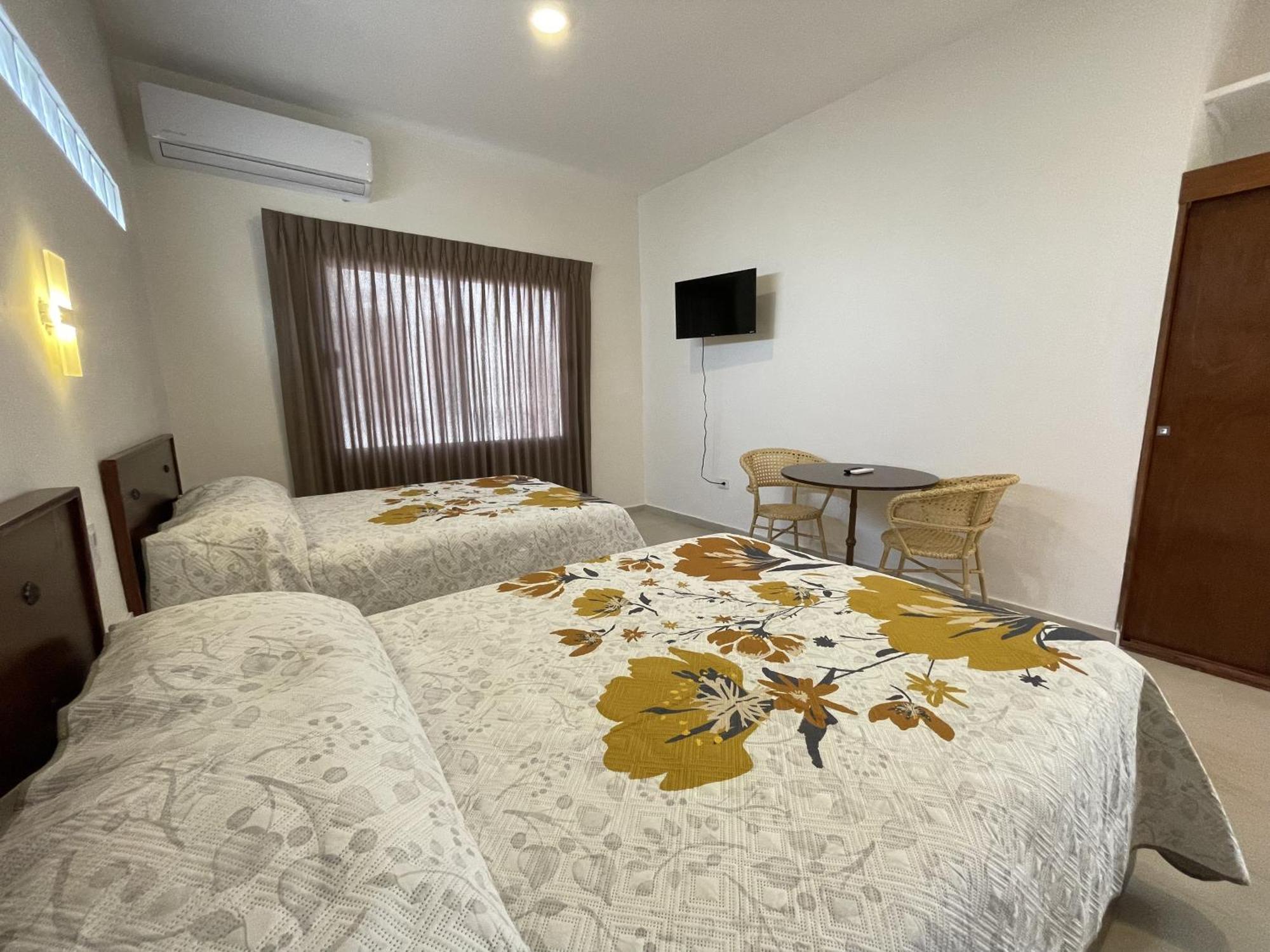 Allende Hotel 3*